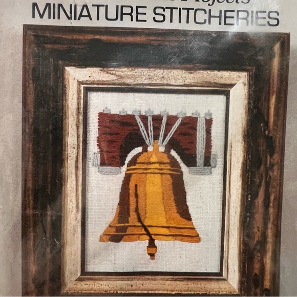 Vintage Sew Simple Crewel Liberty Bell Embroidery Kit New - Picture 2 of 4